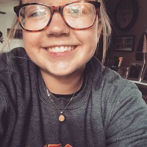 Meet your Posher, Olivia